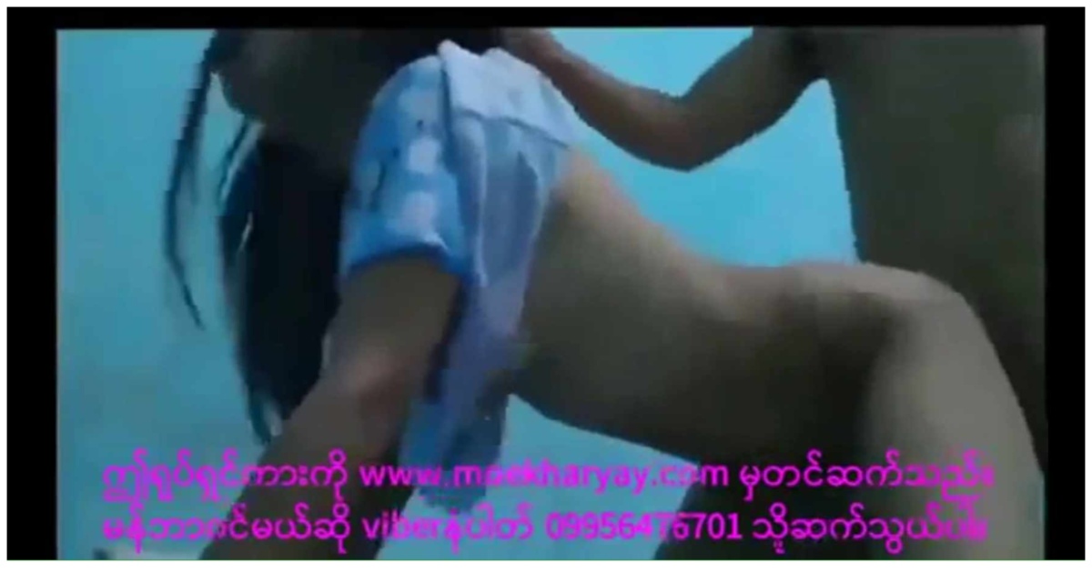 Doggy စတိုလ် လေးကို ဆံပင်ဆွဲပြီး အားရပါးရ လိုးပြီး ပါးစပ်ထဲပြီး
